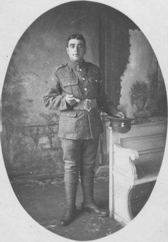 Royal Welsh Fusiliers. World War One Photos, Obituaries & Service Records.